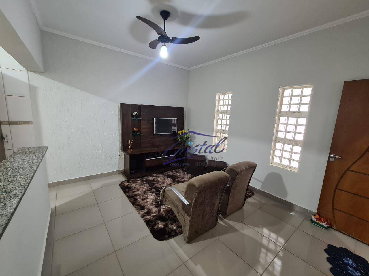 Casa à venda com 3 quartos, 125m² - Foto 1