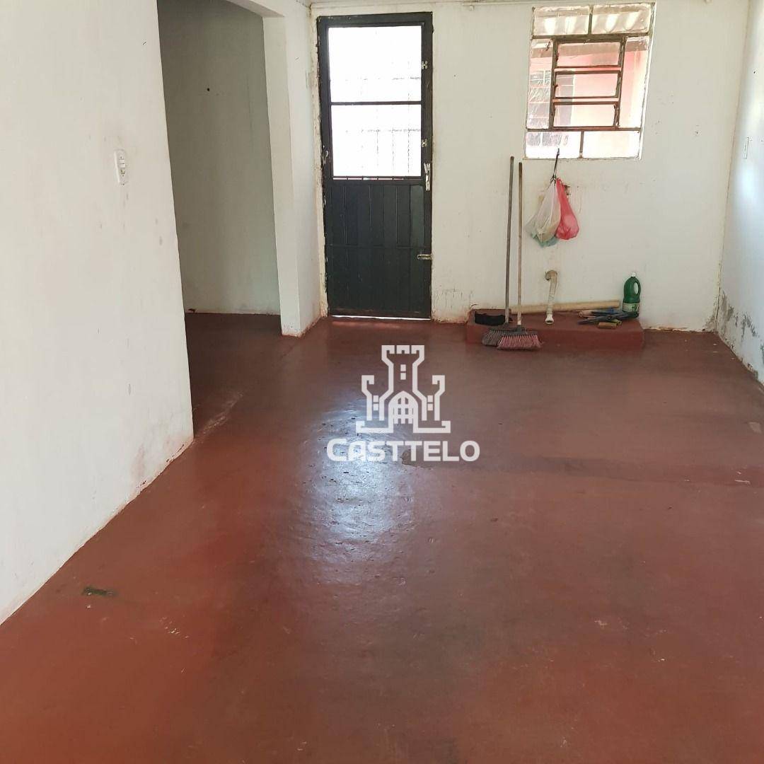 Casa à venda com 2 quartos, 150m² - Foto 4