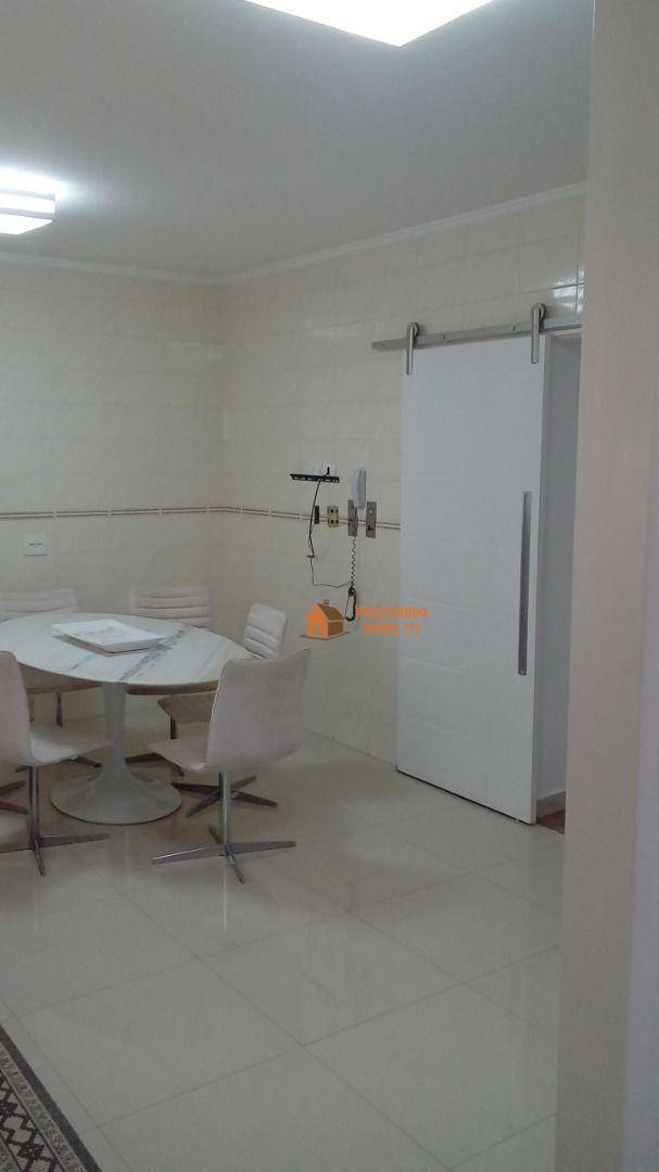 Apartamento à venda e aluguel com 3 quartos, 200m² - Foto 13