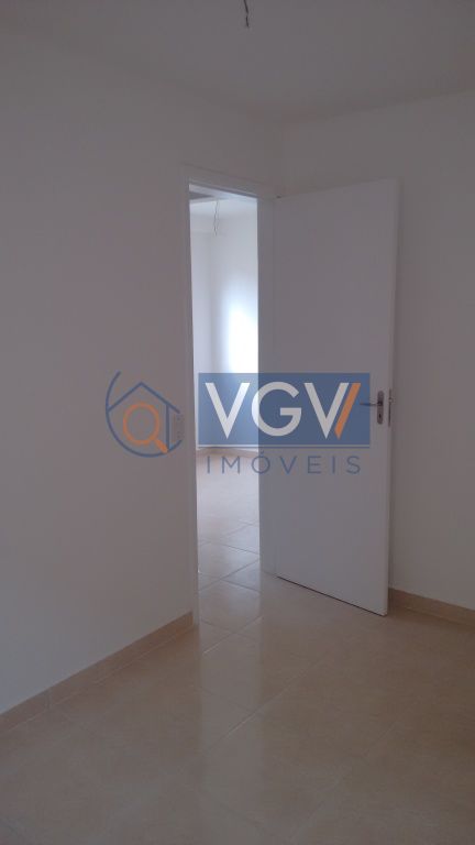 Apartamento à venda com 2 quartos, 40m² - Foto 5