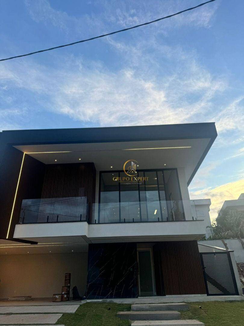 Casa de Condomínio à venda com 3 quartos, 219m² - Foto 4