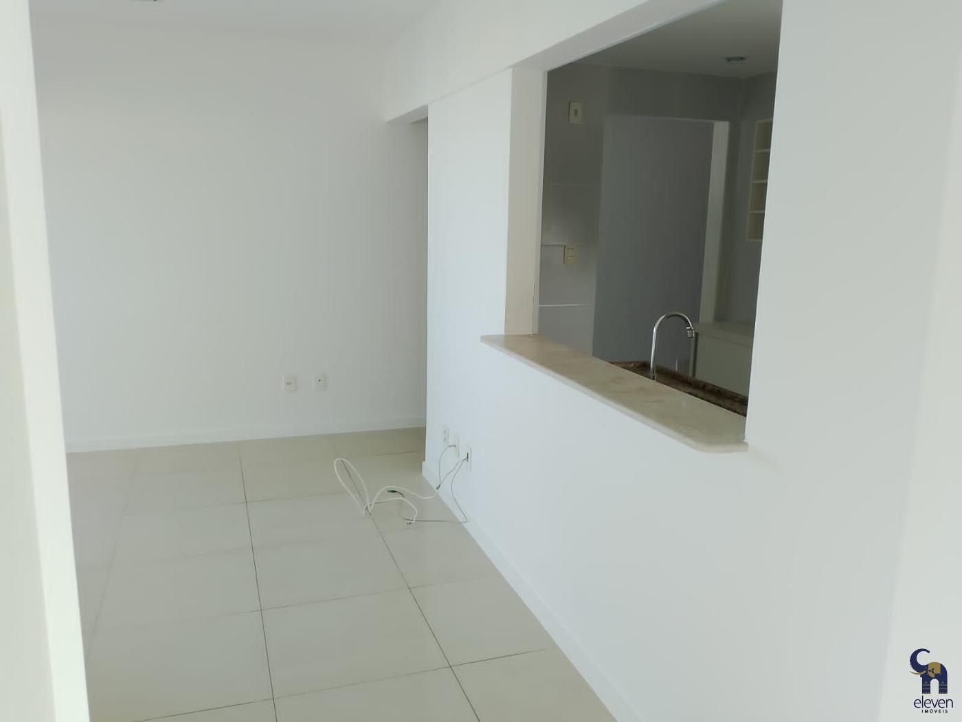 Apartamento para alugar com 2 quartos, 80m² - Foto 6