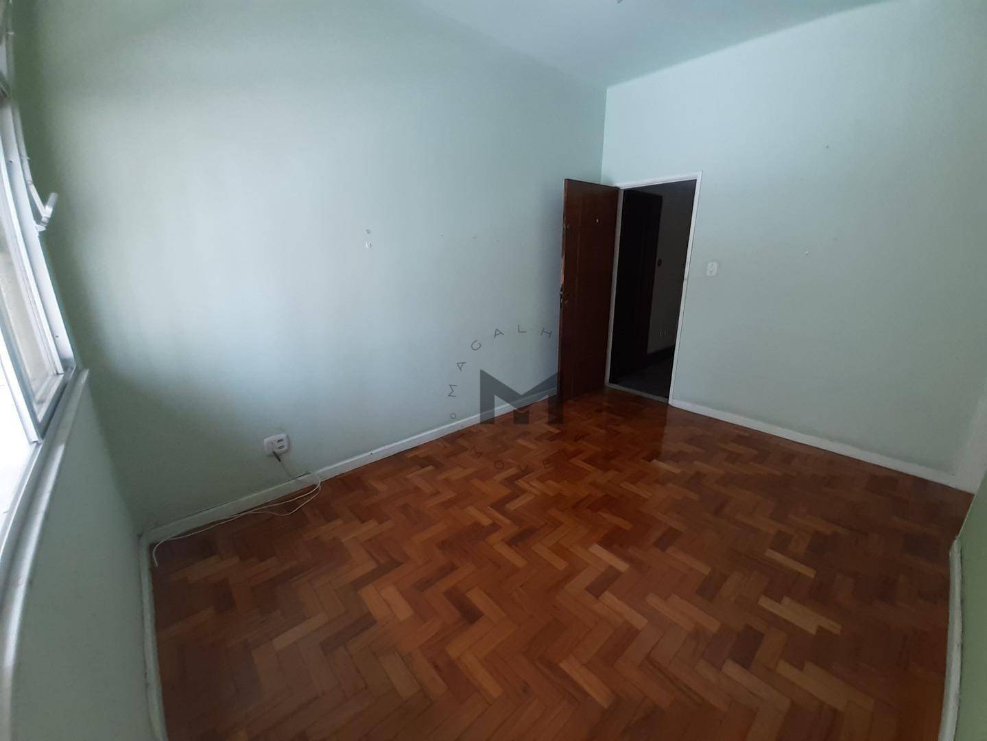 Apartamento à venda com 2 quartos, 65m² - Foto 9