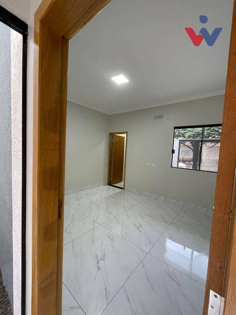 Casa à venda com 3 quartos, 110m² - Foto 11