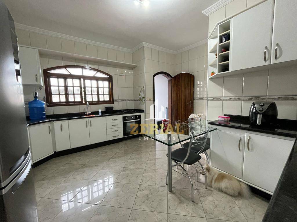 Sobrado à venda com 3 quartos, 347m² - Foto 6