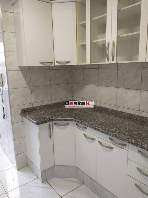 Apartamento à venda com 2 quartos, 90m² - Foto 11