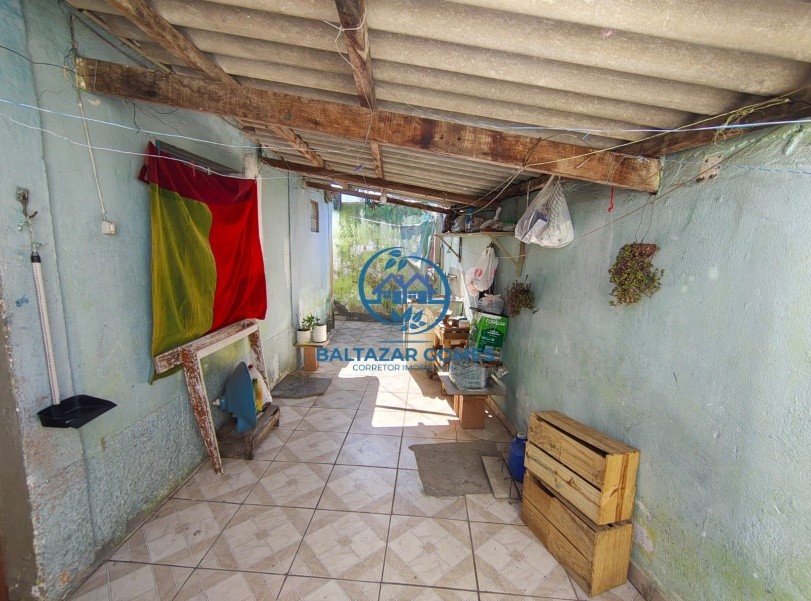 Casa à venda com 1 quarto, 100m² - Foto 1