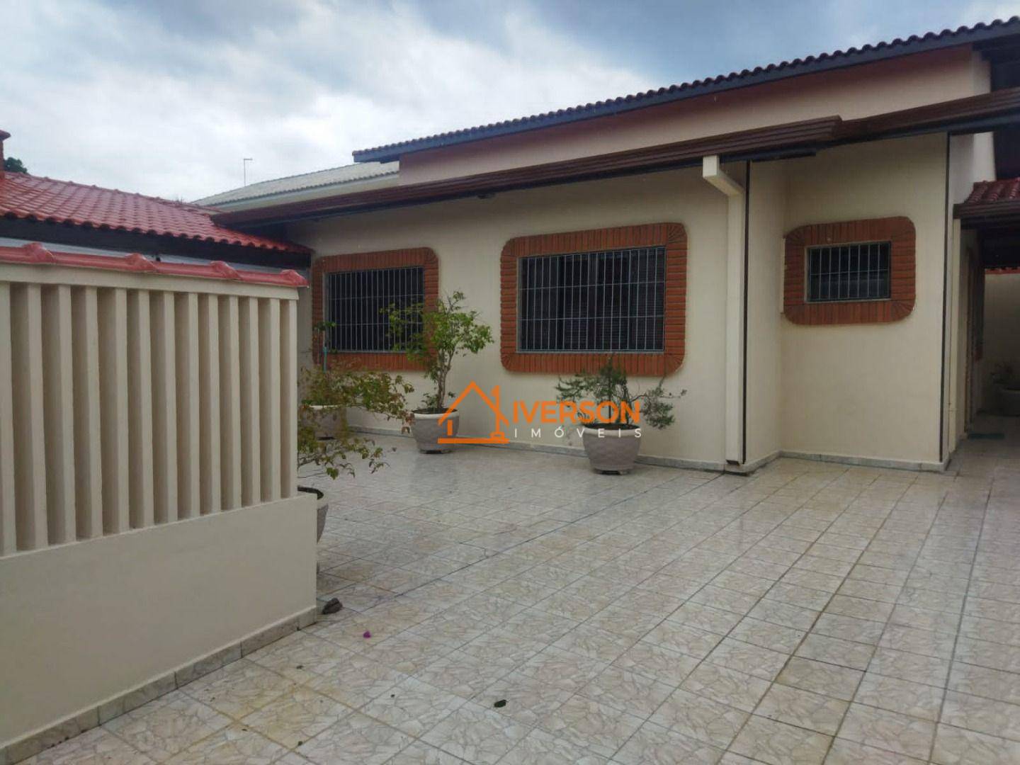 Casa à venda com 3 quartos, 125m² - Foto 2