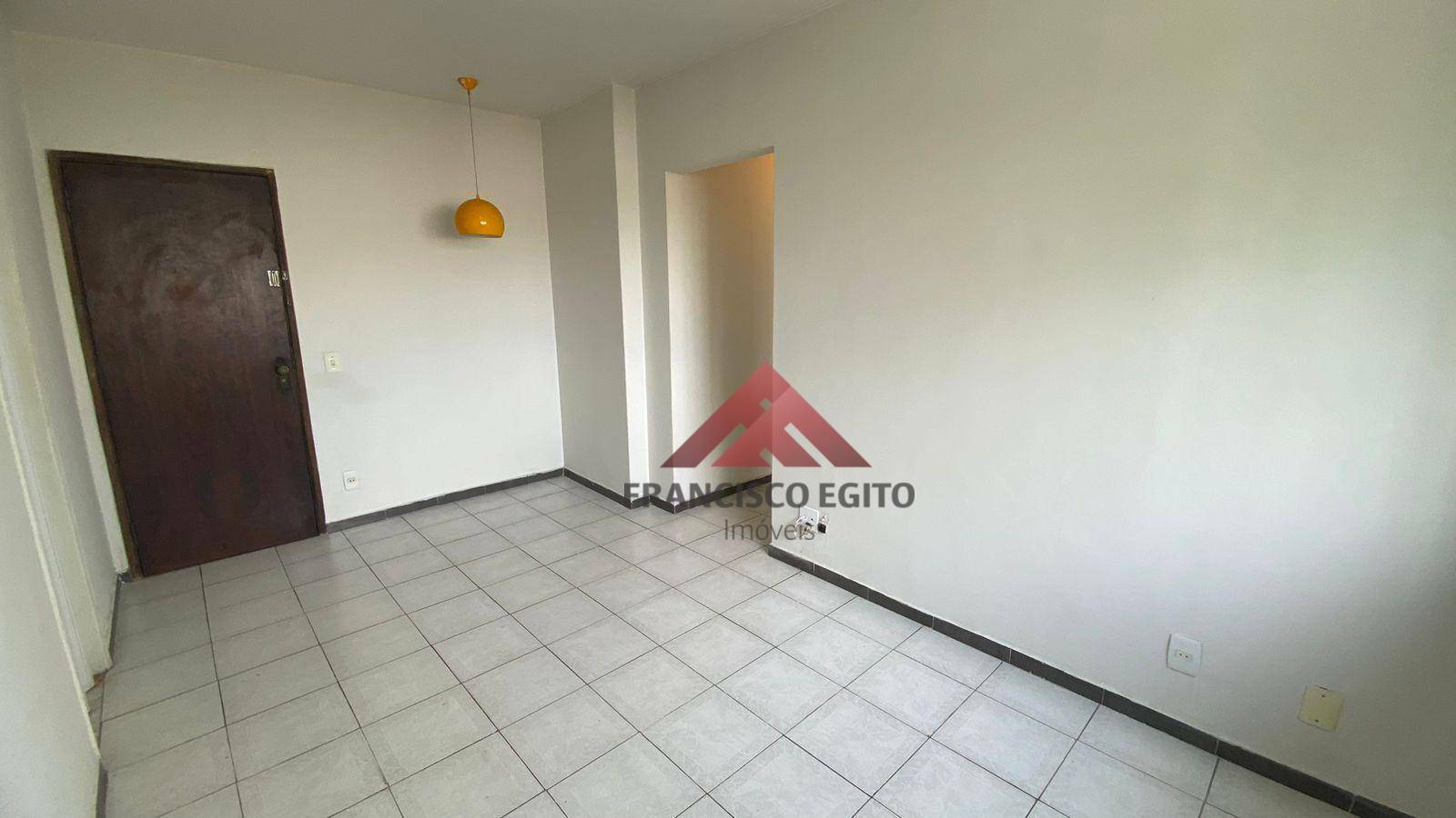 Apartamento à venda com 2 quartos, 60m² - Foto 4