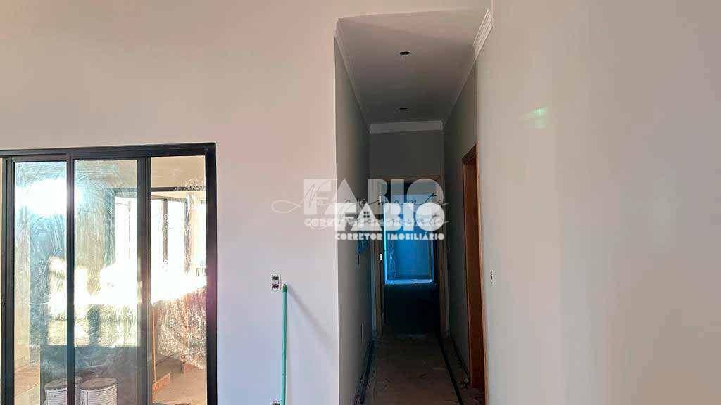 Casa de Condomínio à venda com 3 quartos, 202m² - Foto 2