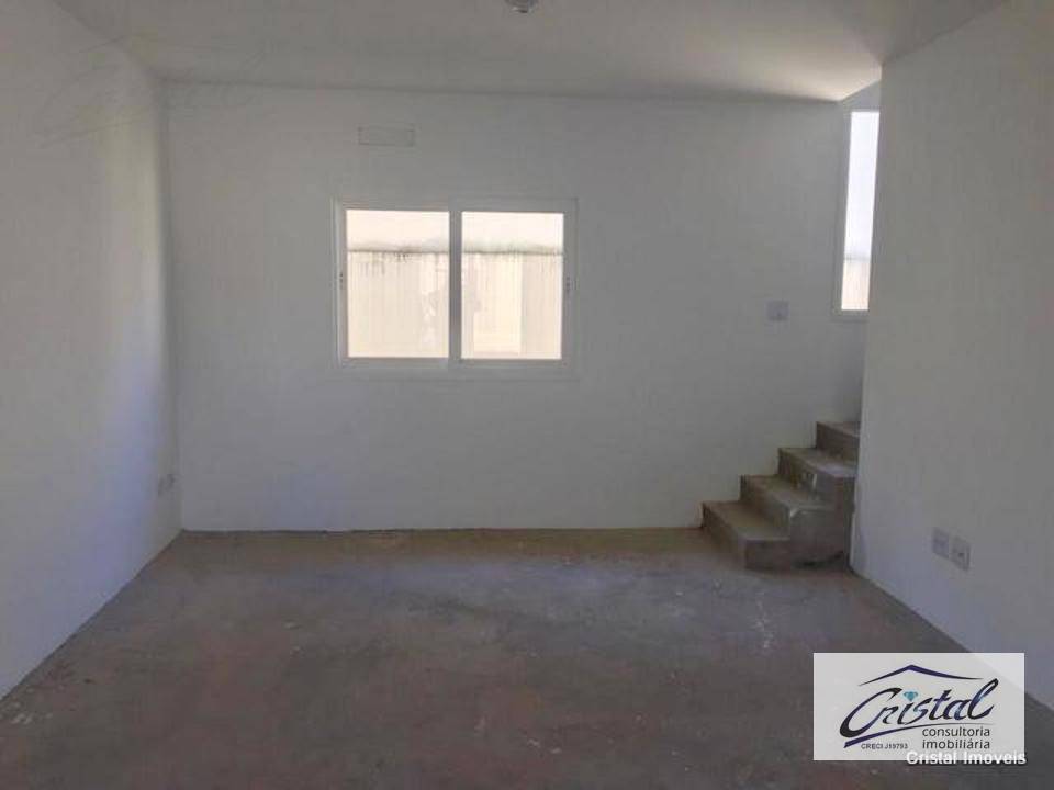 Casa de Condomínio à venda com 4 quartos, 238m² - Foto 2