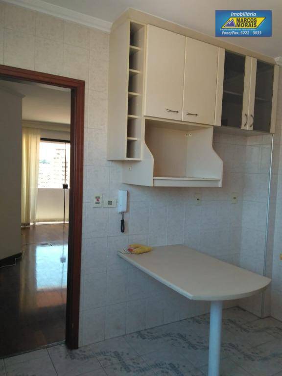 Apartamento à venda com 3 quartos, 98m² - Foto 12