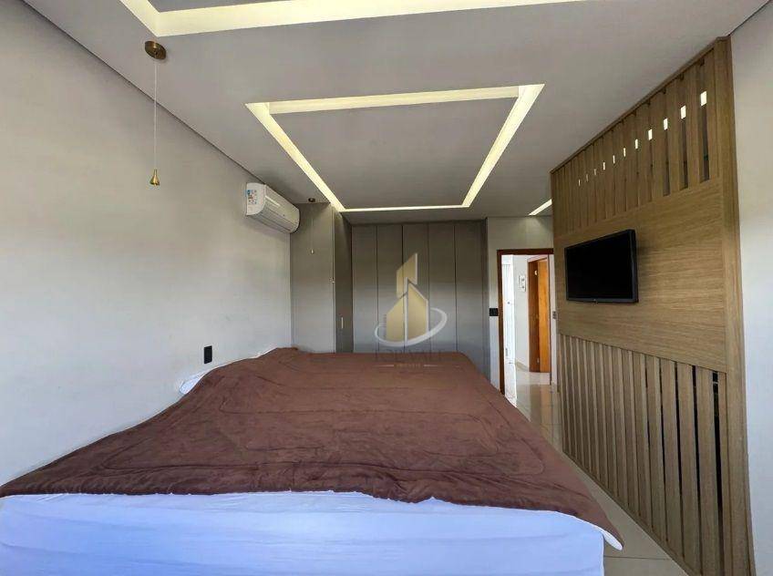 Sobrado à venda com 4 quartos, 200m² - Foto 11