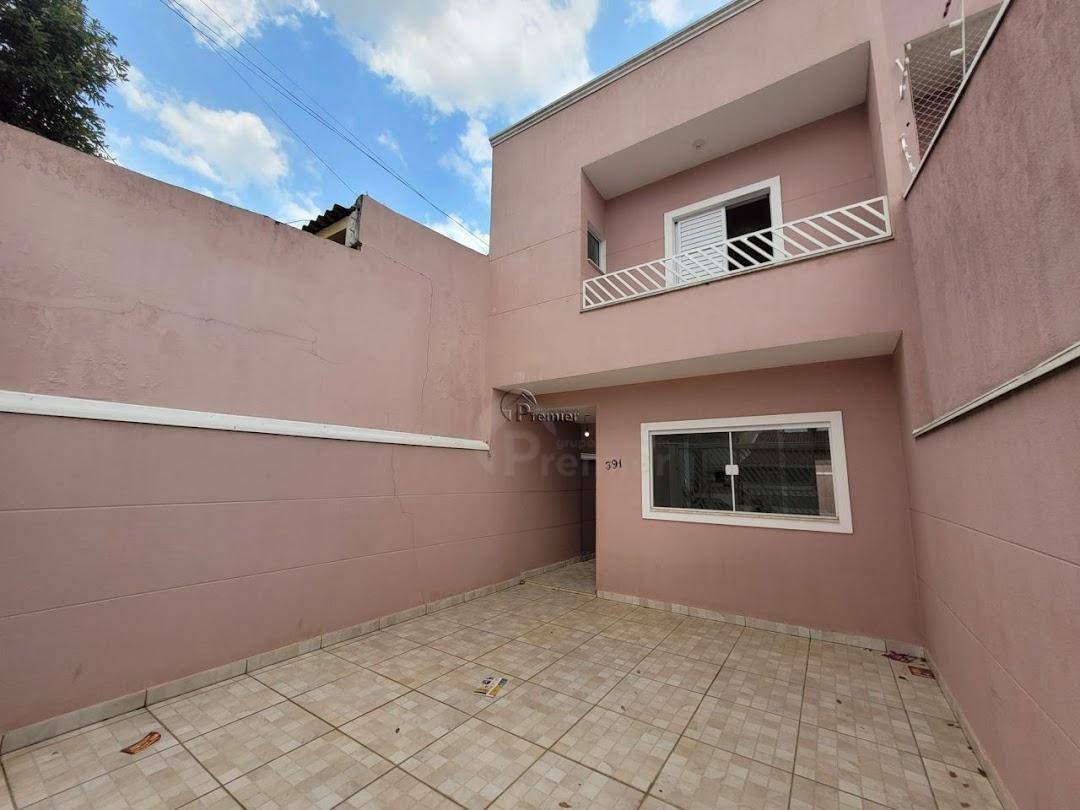 Casa à venda e aluguel com 3 quartos, 126m² - Foto 2