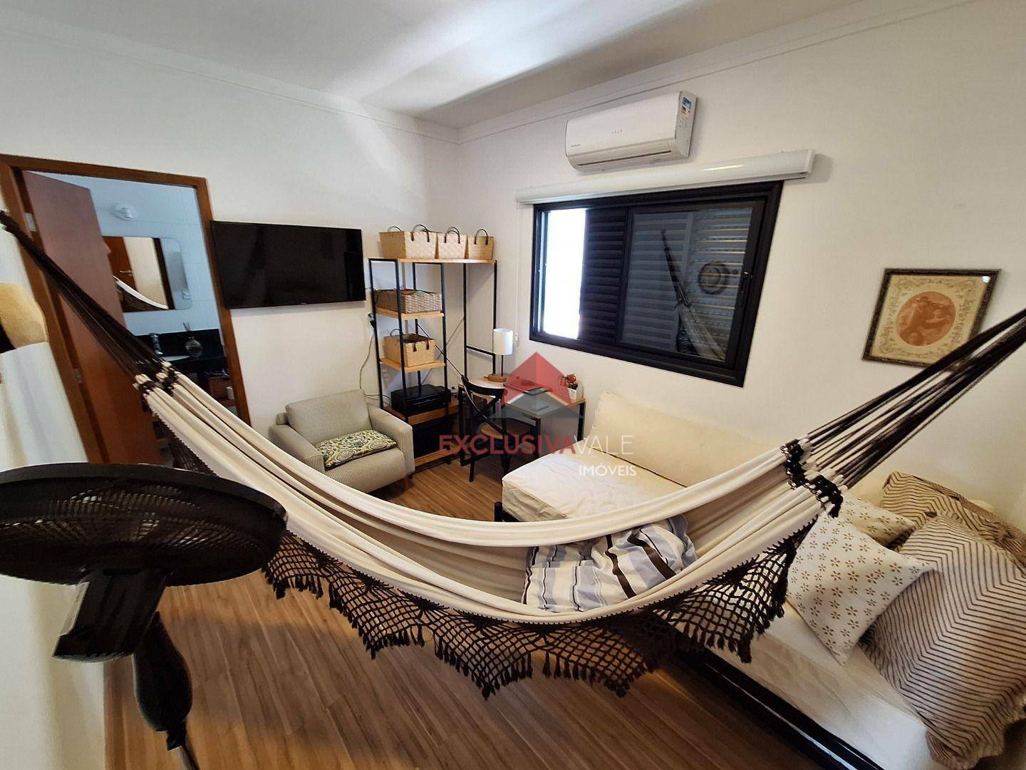 Casa de Condomínio à venda com 4 quartos, 244m² - Foto 20
