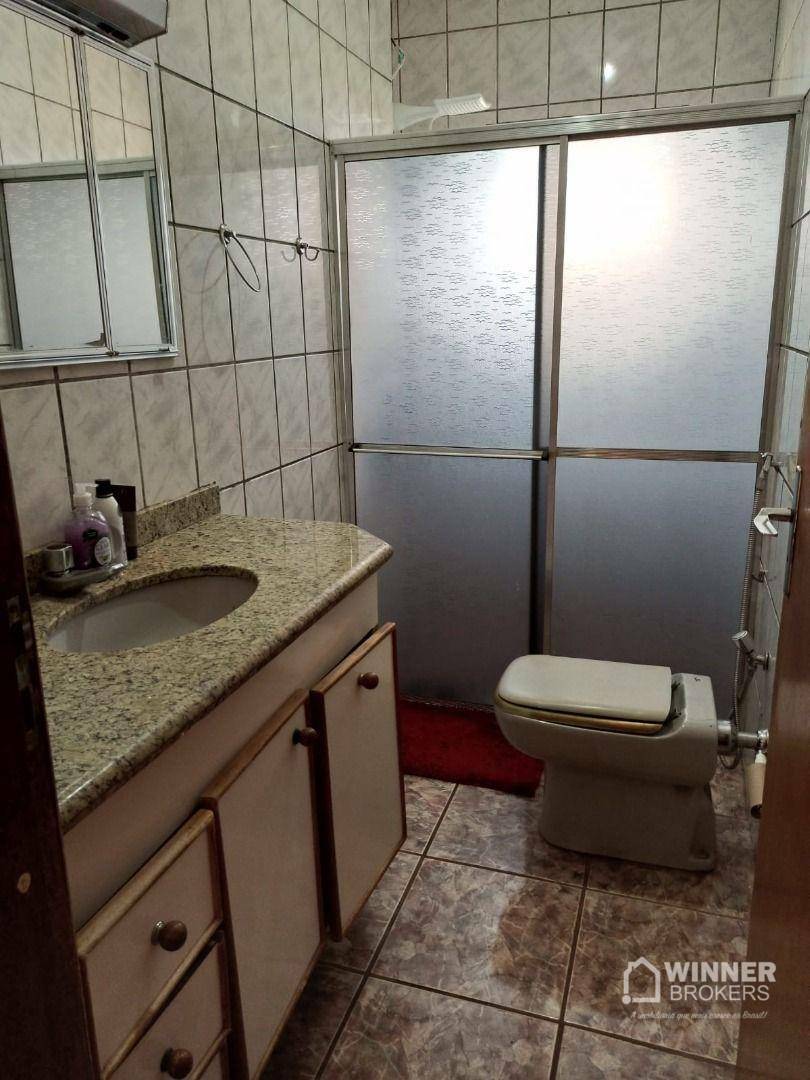 Casa à venda com 4 quartos, 246m² - Foto 9