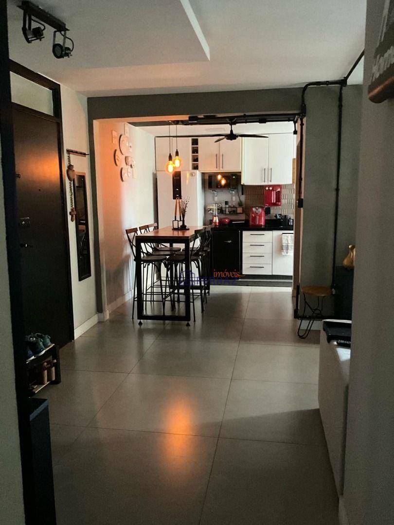 Apartamento à venda com 2 quartos, 75m² - Foto 6