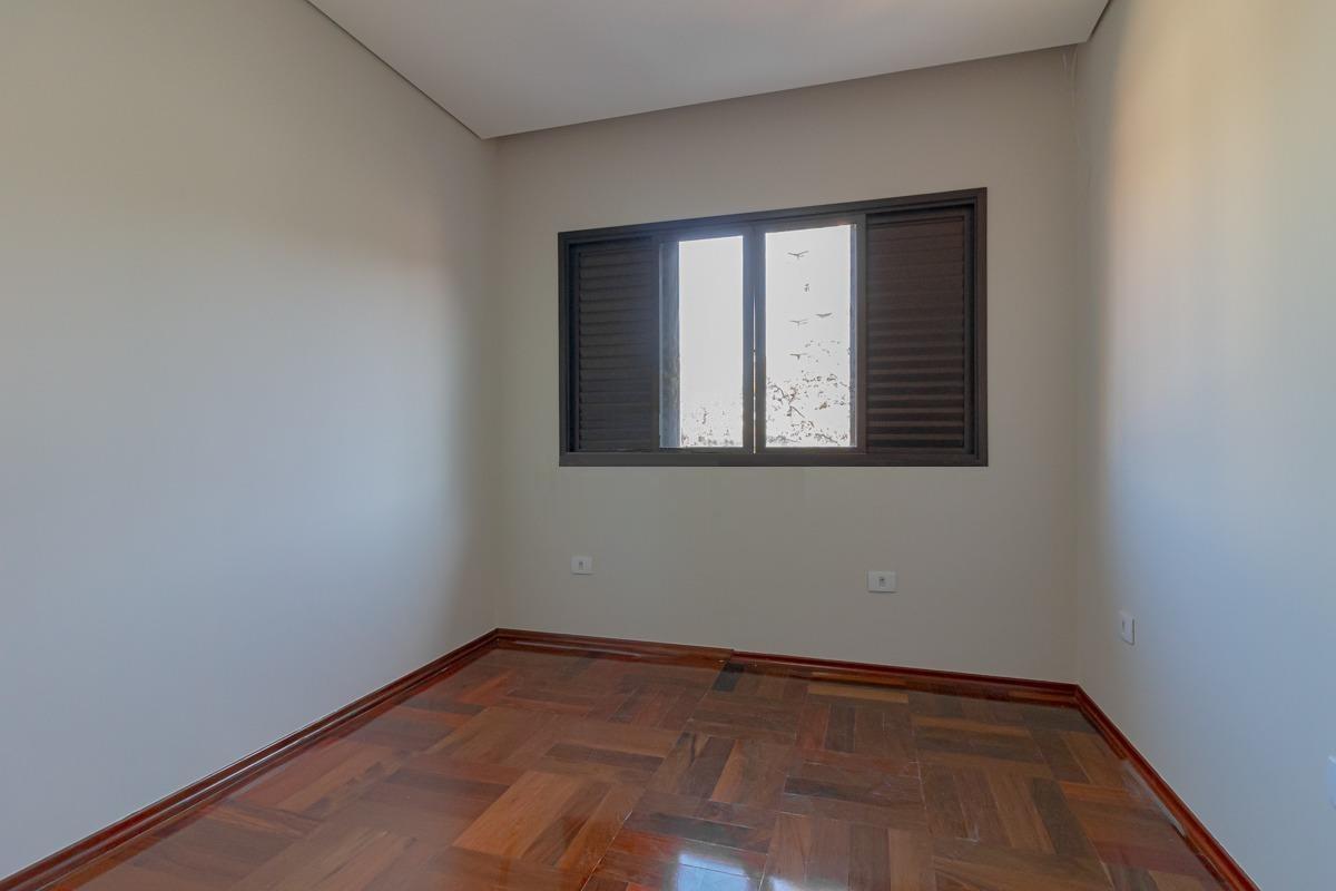 Casa à venda com 3 quartos, 261m² - Foto 22