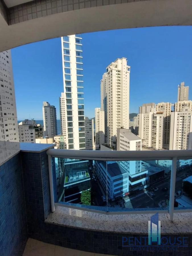 Apartamento à venda com 3 quartos, 252m² - Foto 8