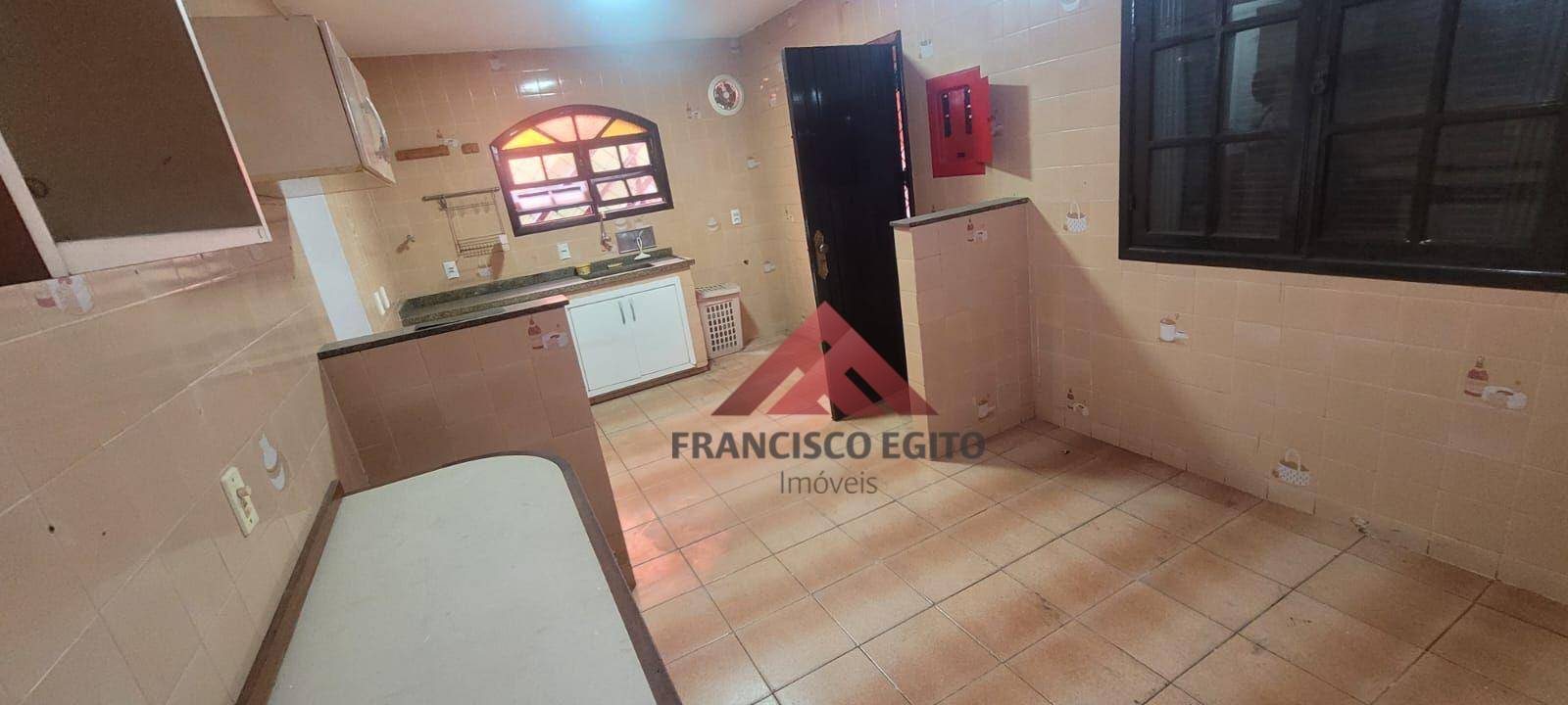 Casa à venda com 3 quartos, 100m² - Foto 19