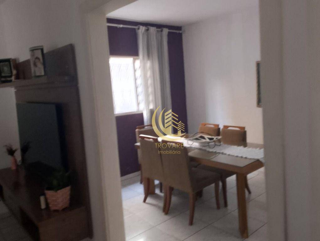 Casa à venda com 4 quartos, 180m² - Foto 12