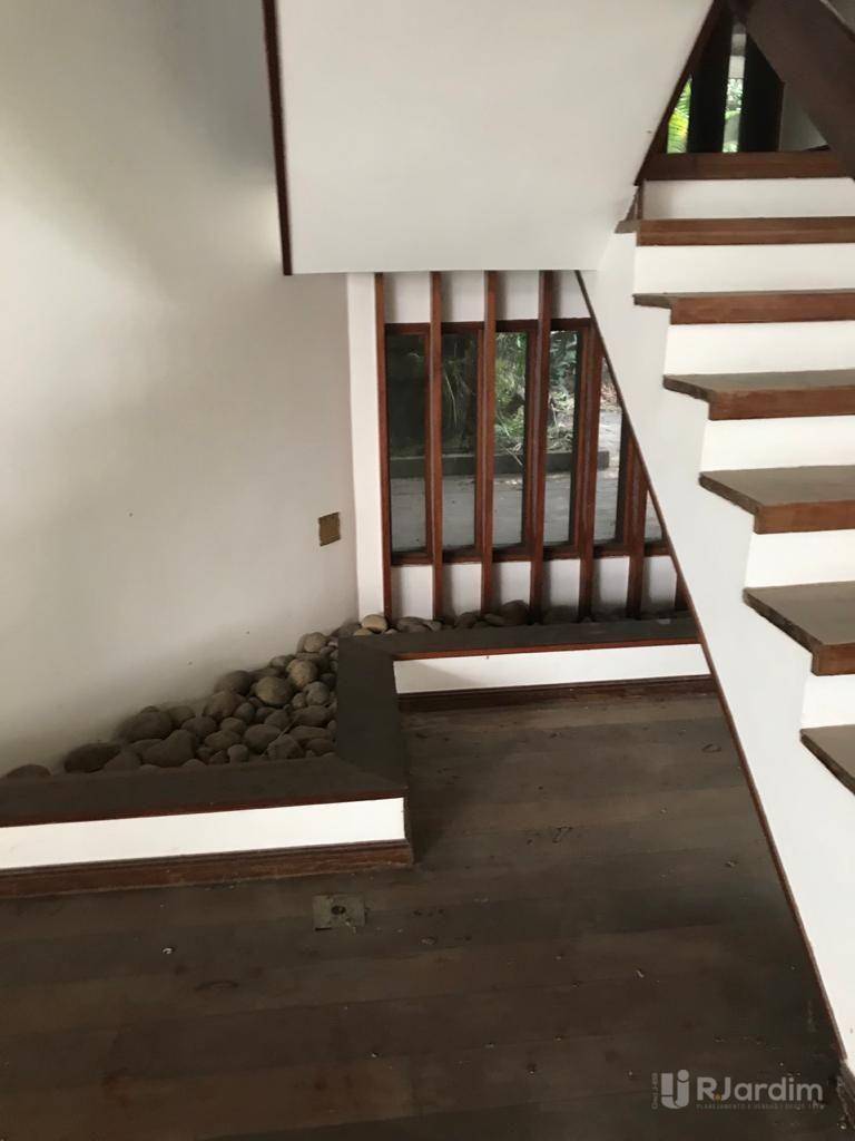 Casa à venda e aluguel com 4 quartos, 561m² - Foto 17