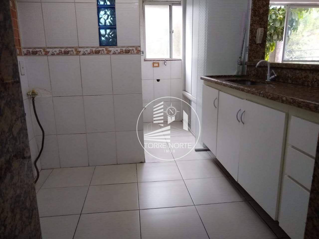 Apartamento à venda com 3 quartos, 74m² - Foto 7