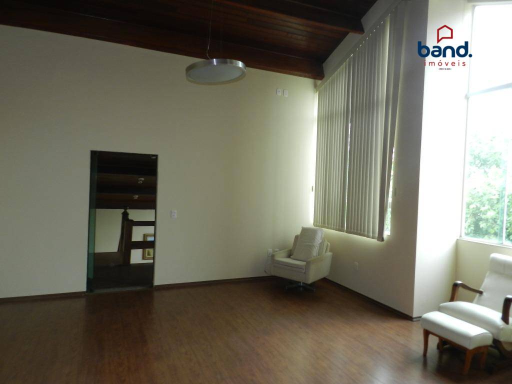 Casa à venda com 4 quartos, 200m² - Foto 21