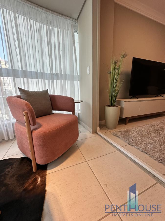 Apartamento à venda com 2 quartos, 100m² - Foto 7