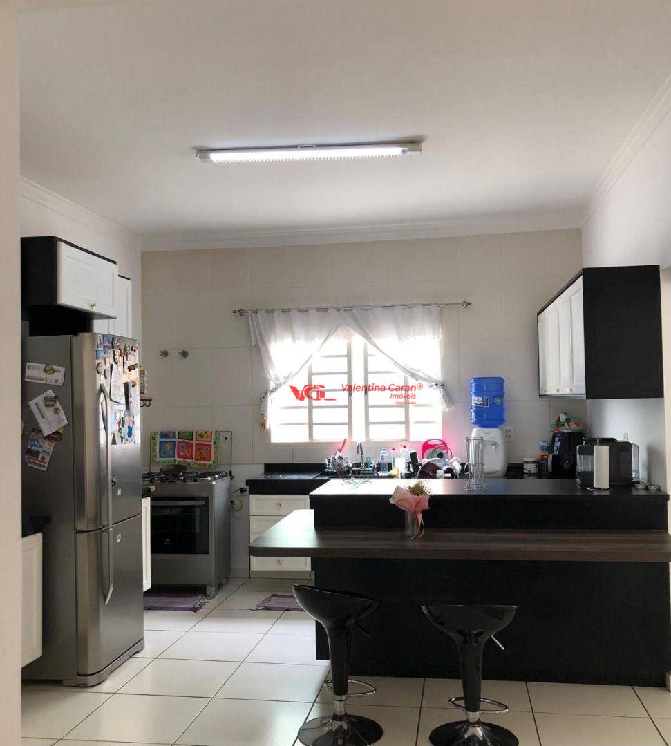 Sobrado à venda com 3 quartos, 185m² - Foto 3