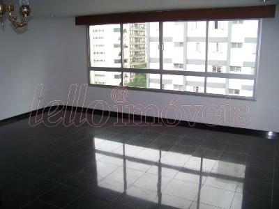 Apartamento para alugar com 3 quartos, 145m² - Foto 2