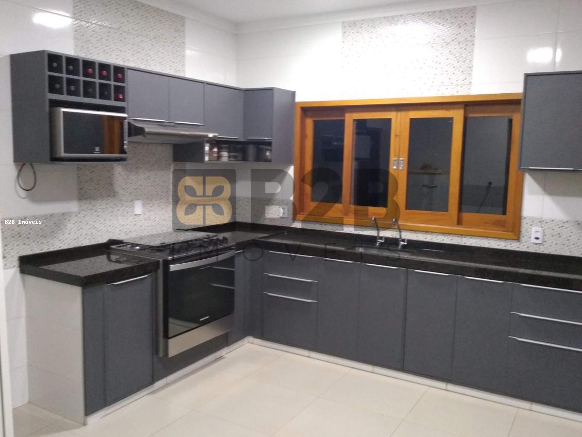 Casa à venda com 3 quartos, 400m² - Foto 16