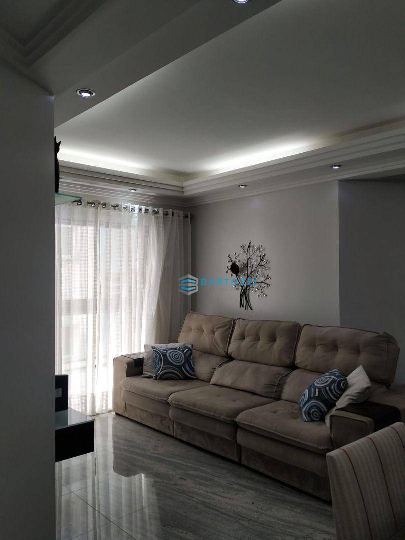 Apartamento à venda com 3 quartos, 104m² - Foto 2