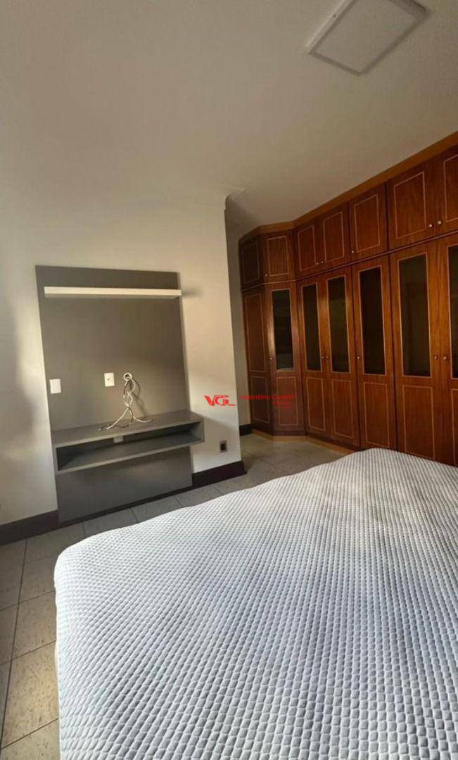 Sobrado à venda e aluguel com 5 quartos, 368m² - Foto 27