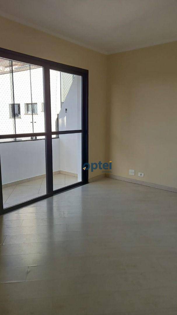 Apartamento à venda com 3 quartos, 107m² - Foto 2