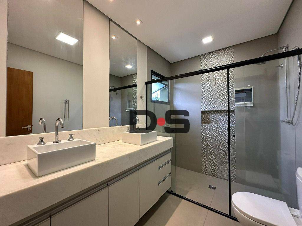 Casa à venda com 3 quartos, 210m² - Foto 16