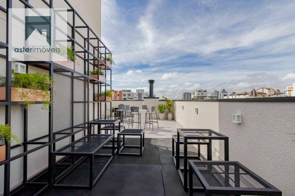 Apartamento para alugar com 2 quartos, 70m² - Foto 31