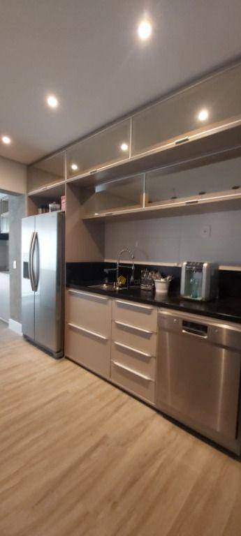 Apartamento à venda com 4 quartos, 151m² - Foto 9