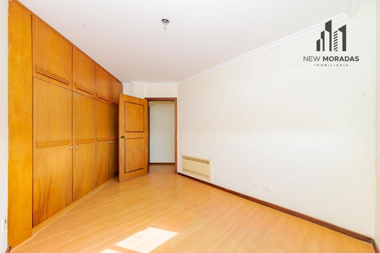 Apartamento à venda com 4 quartos, 239m² - Foto 11