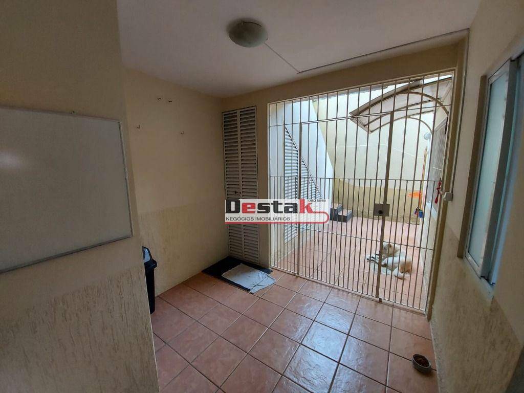 Casa à venda com 2 quartos, 140m² - Foto 16