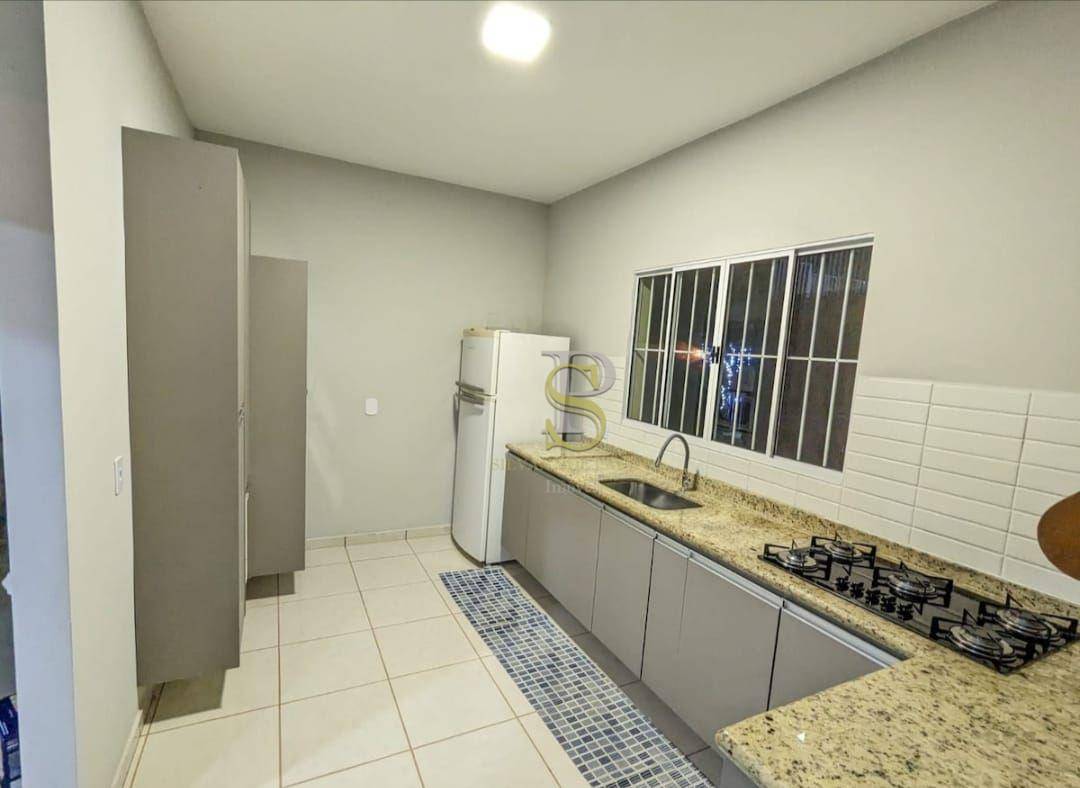 Casa à venda com 3 quartos, 211m² - Foto 18