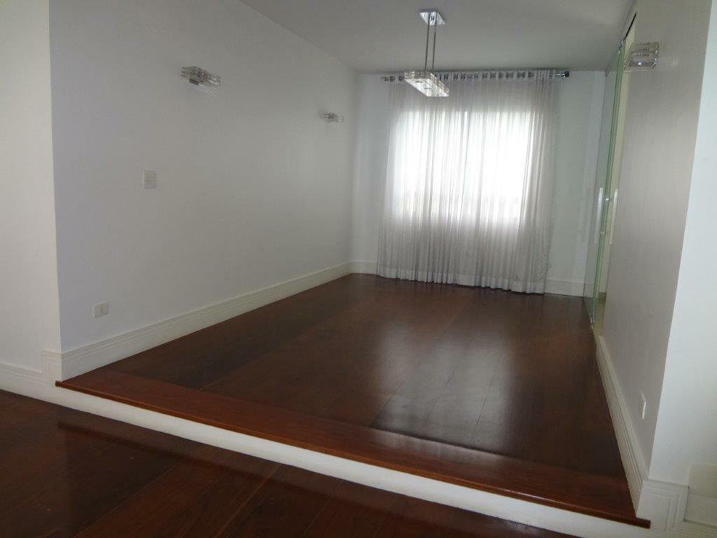 Apartamento para alugar com 3 quartos, 306m² - Foto 5