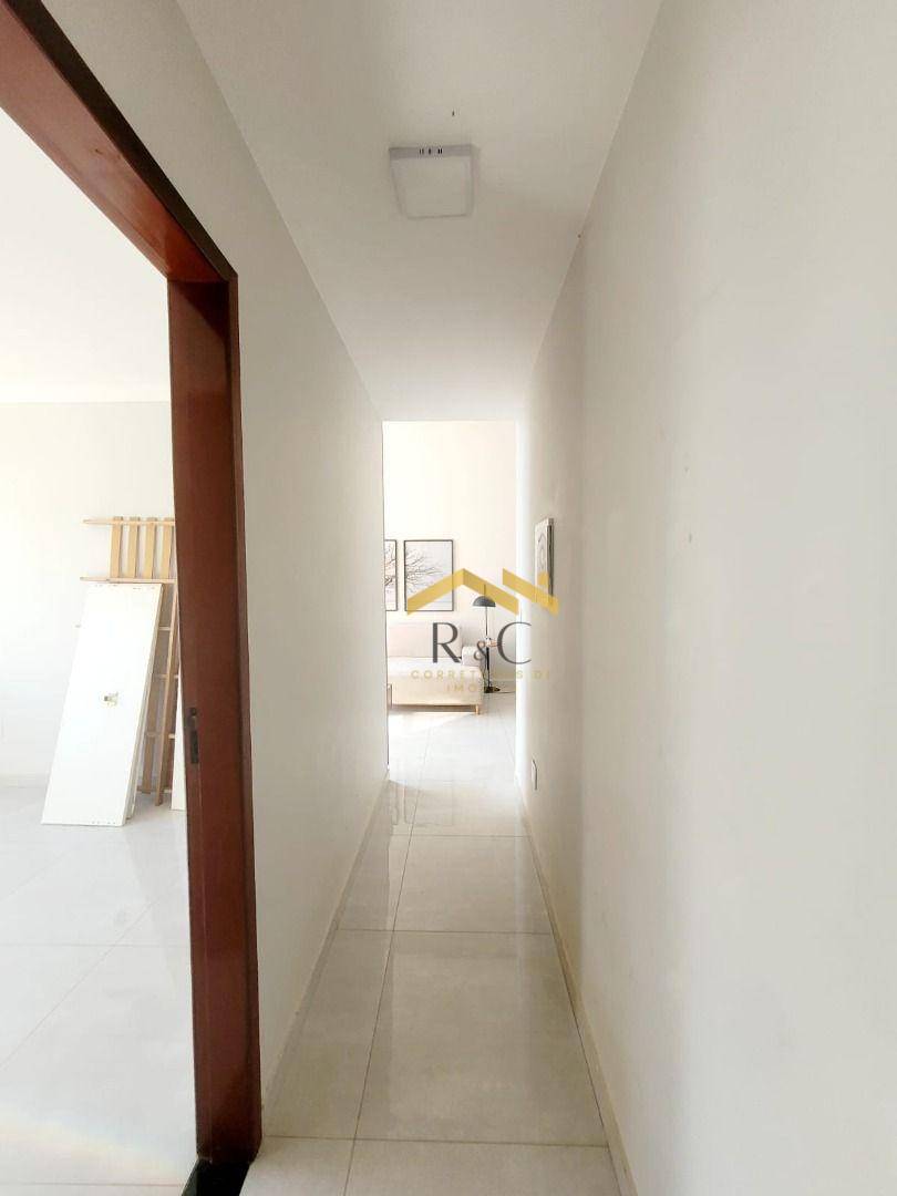 Casa à venda com 3 quartos, 70m² - Foto 16