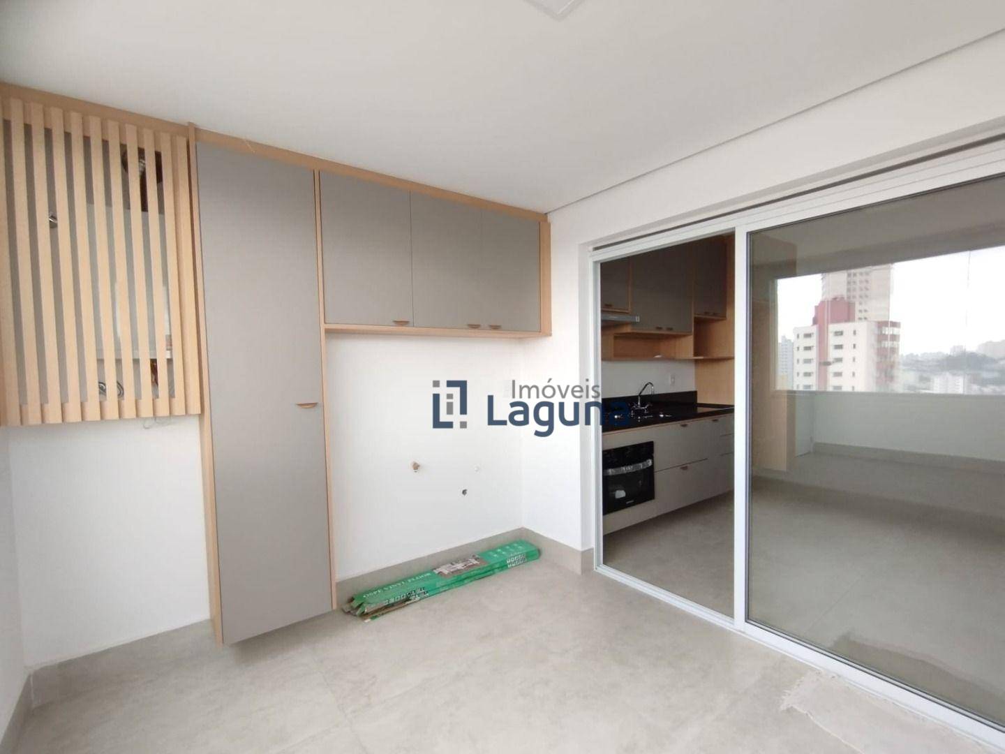 Apartamento para alugar com 2 quartos, 70m² - Foto 5