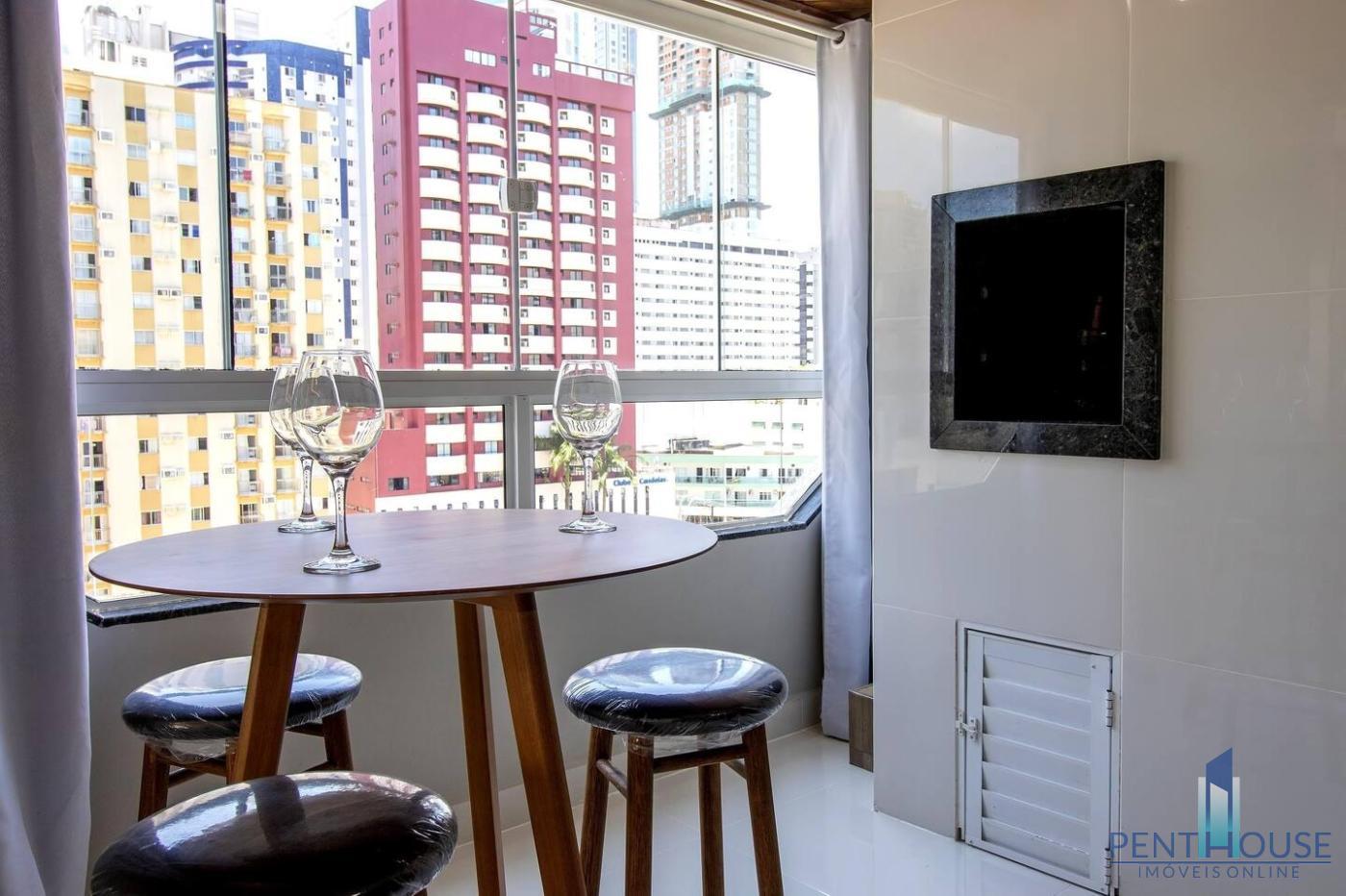 Apartamento à venda com 4 quartos, 163m² - Foto 1