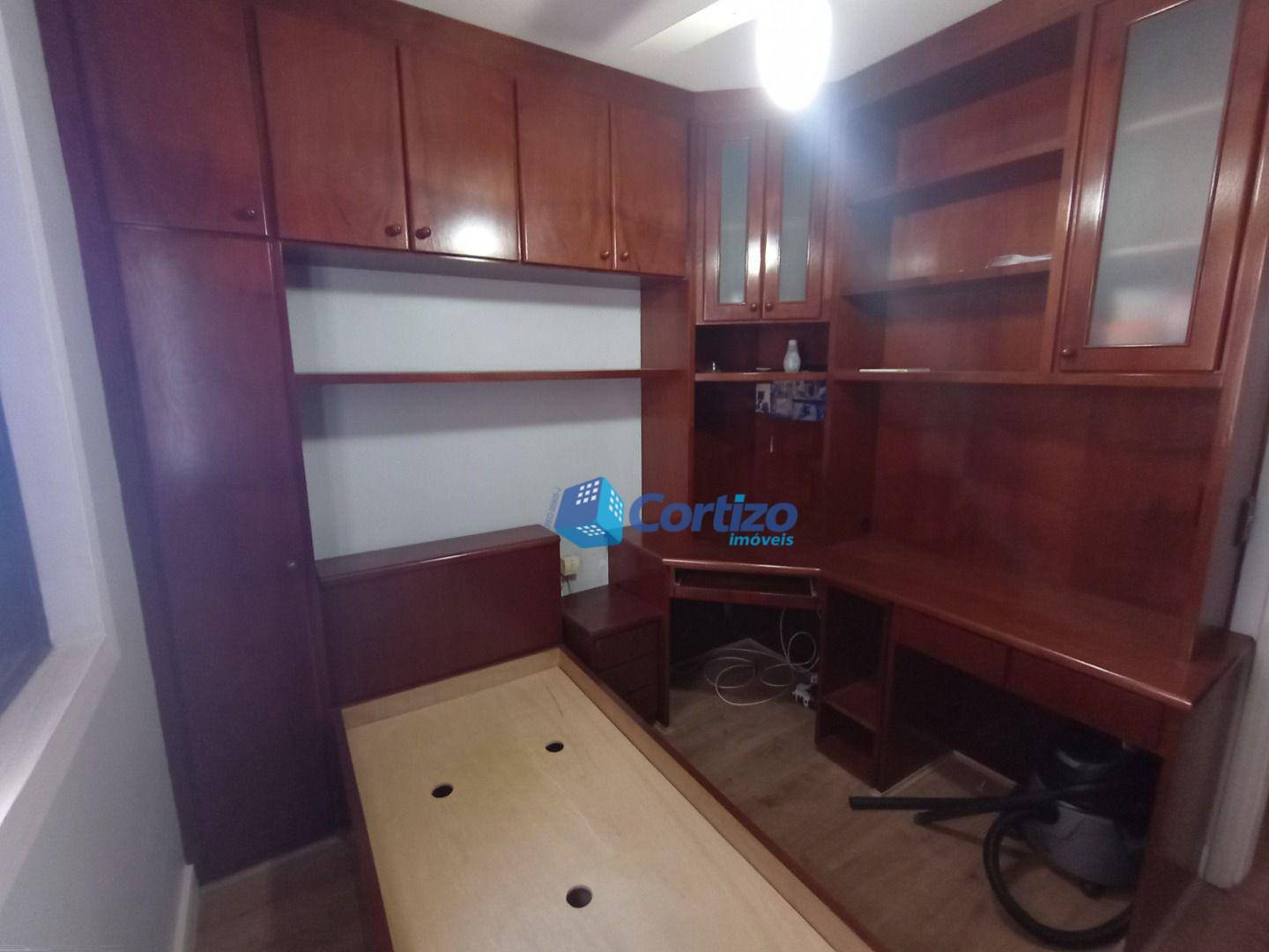 Apartamento à venda com 3 quartos, 96m² - Foto 10