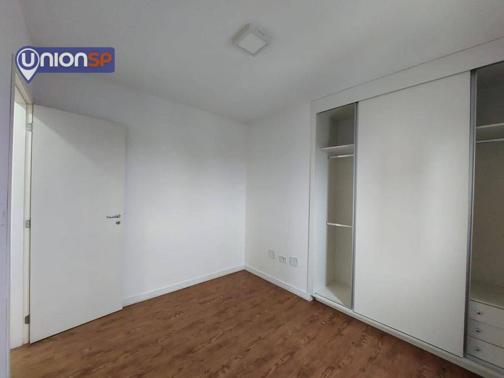 Apartamento à venda com 2 quartos, 62m² - Foto 9