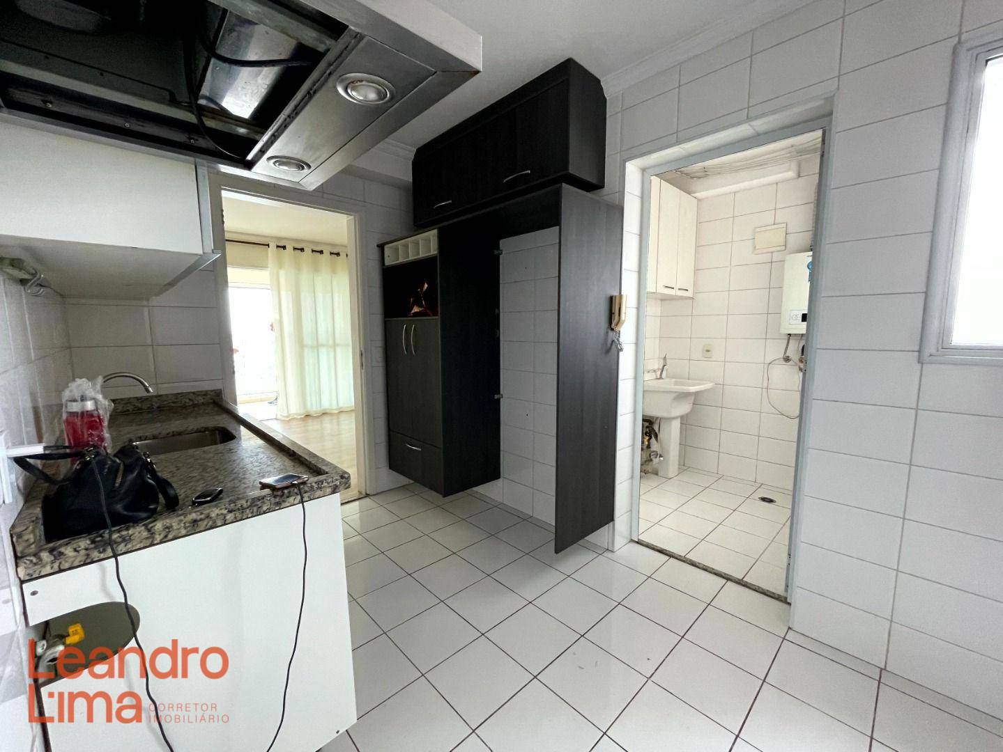 Apartamento para alugar com 3 quartos, 86m² - Foto 8