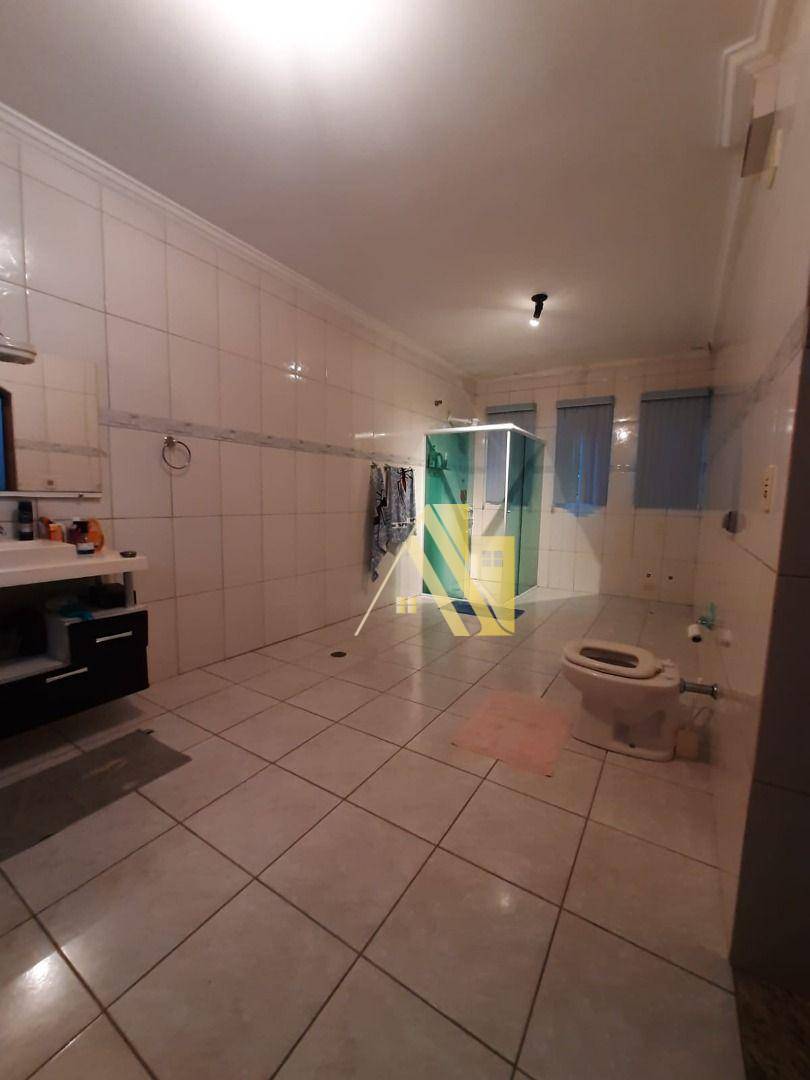 Sobrado à venda com 3 quartos, 500m² - Foto 11