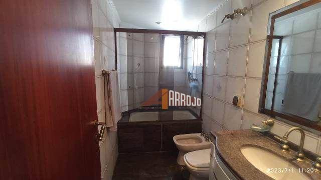 Apartamento à venda com 3 quartos, 127m² - Foto 10